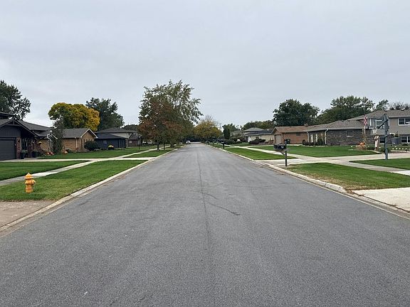 5th image of 50 Ruggles Ct