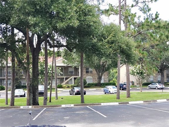 2nd image of 120 Reserve Cir APT 112