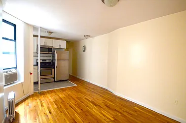 Rented by CITY SKYLINE REALTY INC