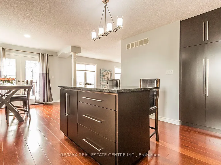 44 Lemon Grass St — Photo 8