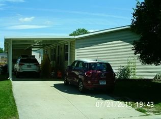 23031 Silver Springs Dr, Clinton Township, MI 48036
