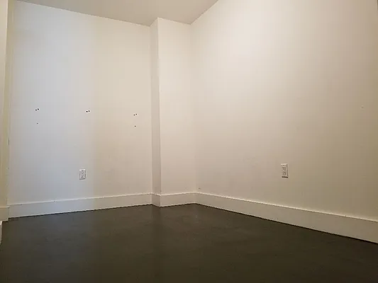 Rented by REAL New York | media 19