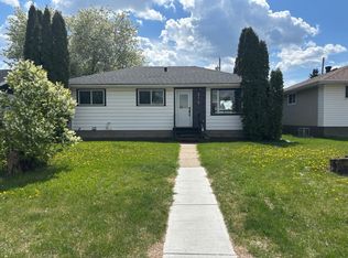 9315 129b Ave NW #1, Edmonton, AB T5E 0P6
