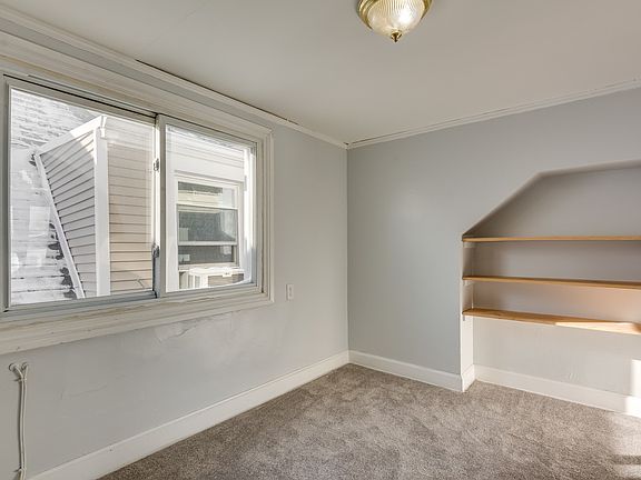 5th image of 1739 N Rockwell St #3