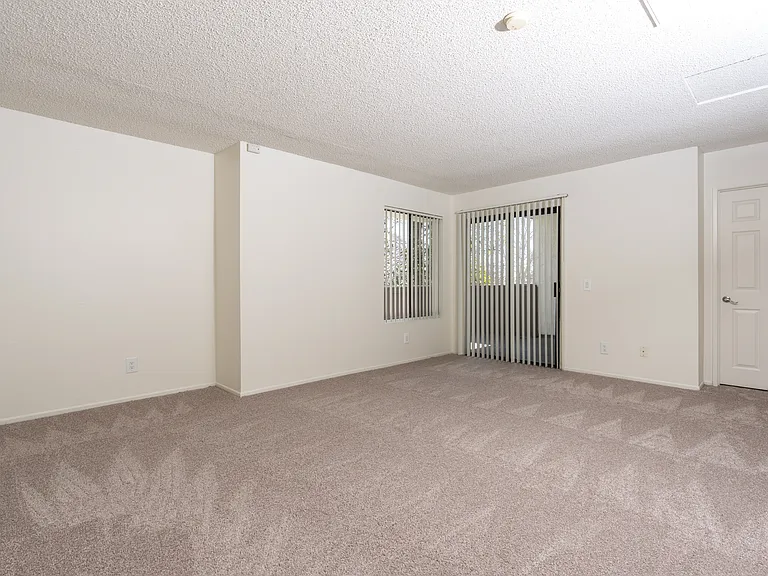 Woodbend Apartments — Photo 69