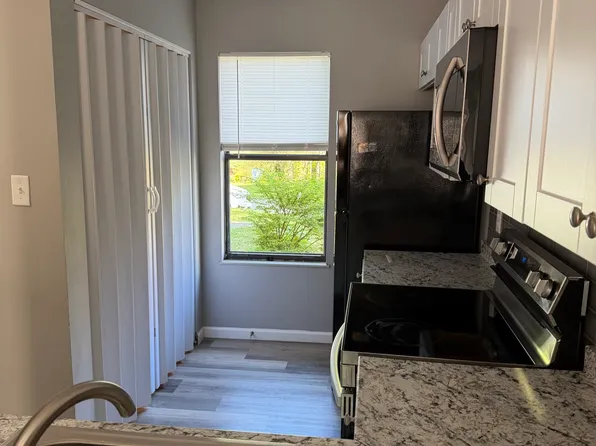 664 Shadywood Ln, Knoxville, TN 37923