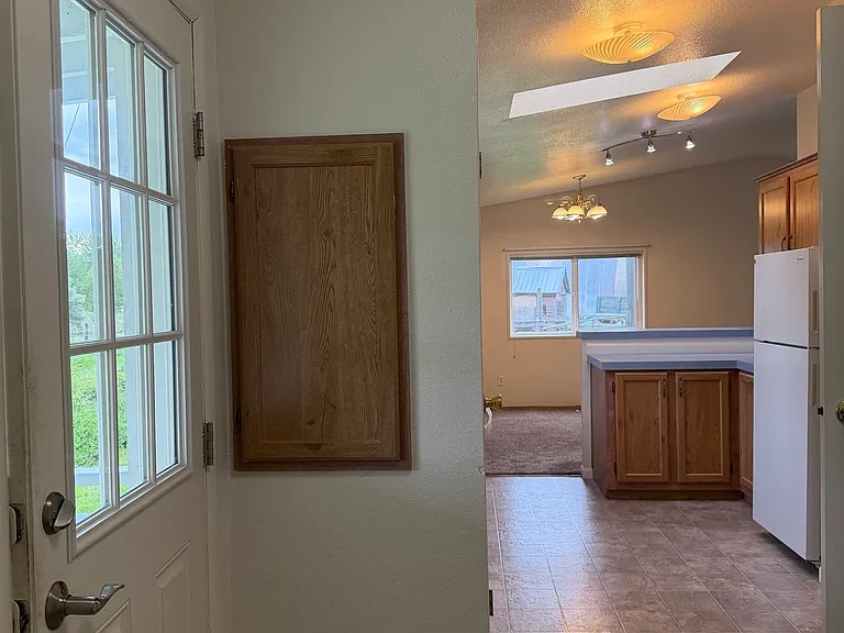 675 Auction Rd — Photo 30