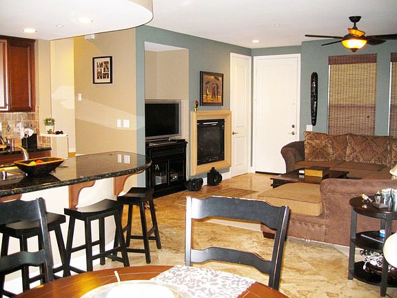 4th image of 4 Midtown Dr