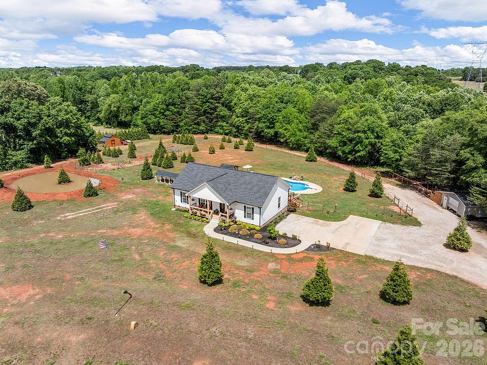 1st image of 1076 McSwain Rd