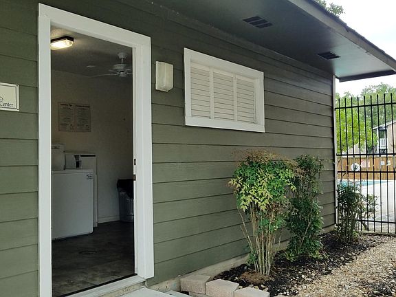 5th image of 4210 Young St APT 453