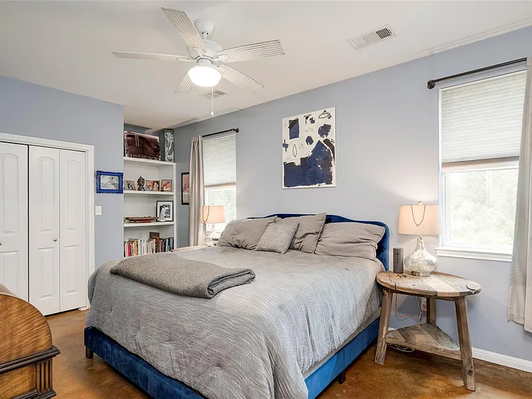 719 Birch Ln — Photo 8
