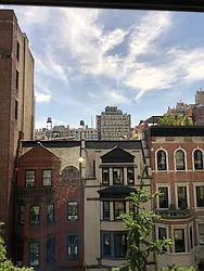 Rented by R New York