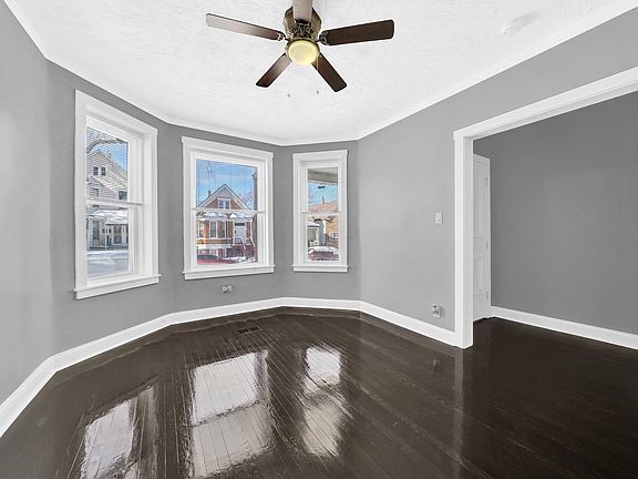 4th image of 5733 S Marshfield Ave