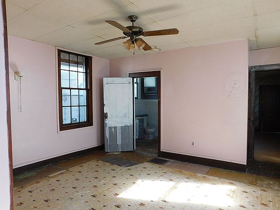 4th image of 405 Garfield Ave