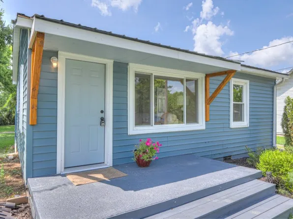 208 Gowan Dr, Shelbyville, TN 37160