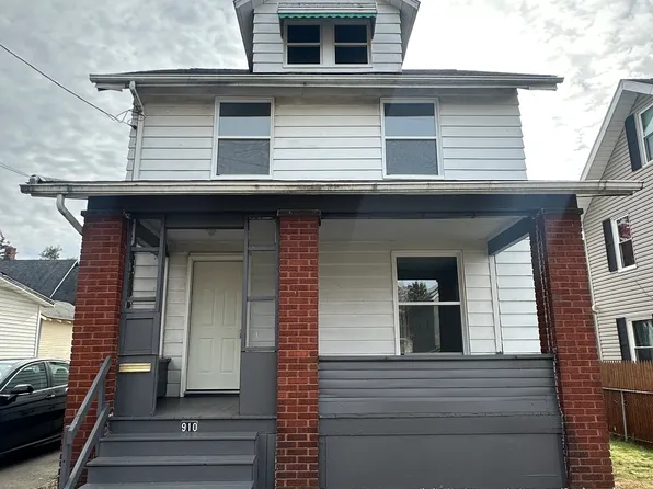 910 Velvet Pl NW, Canton, OH 44709