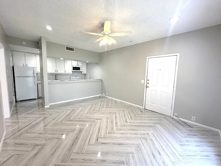 3626 Prescott Ave — Photo 6
