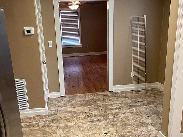 1501 McKinley Ave NE — Photo 10