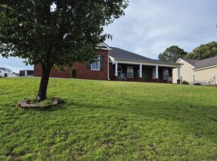 626 Amberley Ct, Kathleen, GA 31047