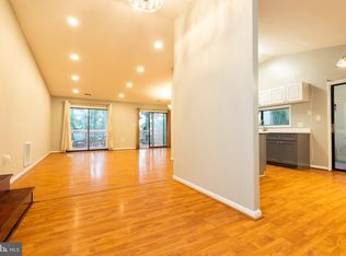 4 Brighton Ct, Gaithersburg, MD 20877