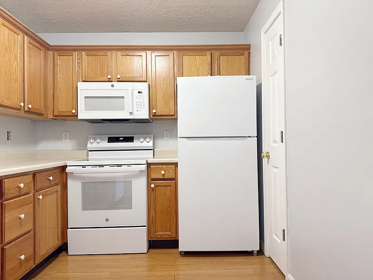 1713 N Spring St #5 — Photo 19