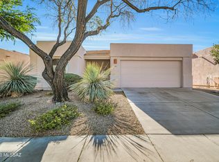 7458 E Placita Luz De La Luna, Tucson, AZ 85715