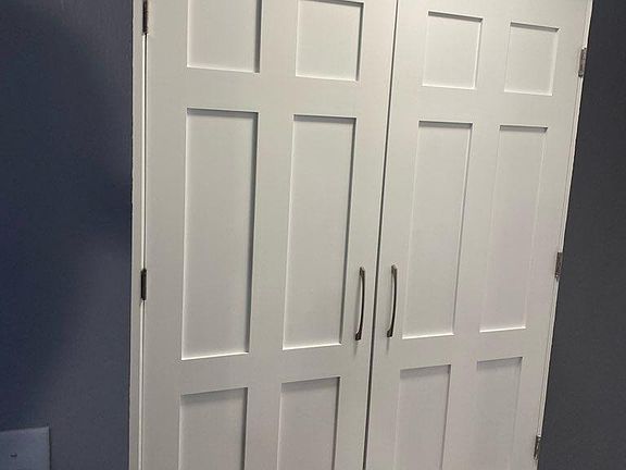 4th image of 701 NE Spruce Ave #1