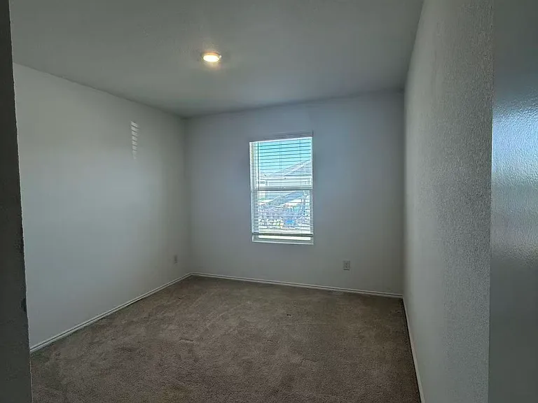 330 Ashbrook Way — Photo 9