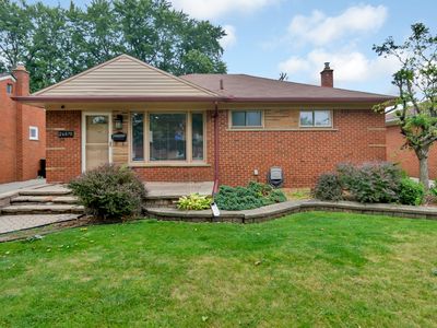 26070 Janet Ct, Roseville, MI, 48066