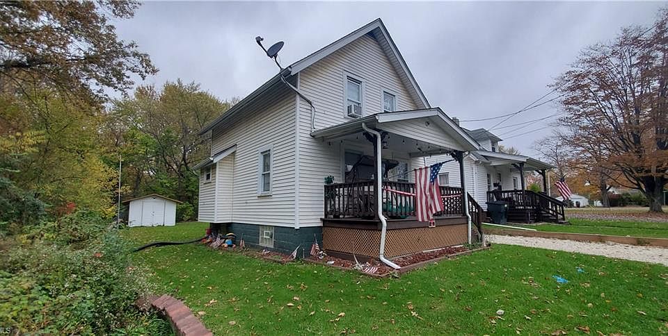 2nd image of 1175 Roberts Ave NW