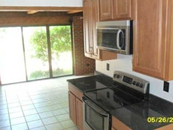 4th image of 7309 Galveston Blvd