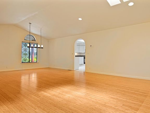 5th image of 2 San Juan Court