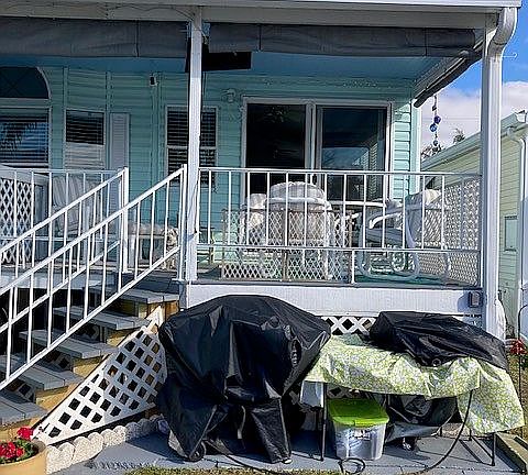 2nd image of 632 Yawl Ln