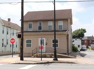 204 W Main St #3, Ephrata, PA 17522