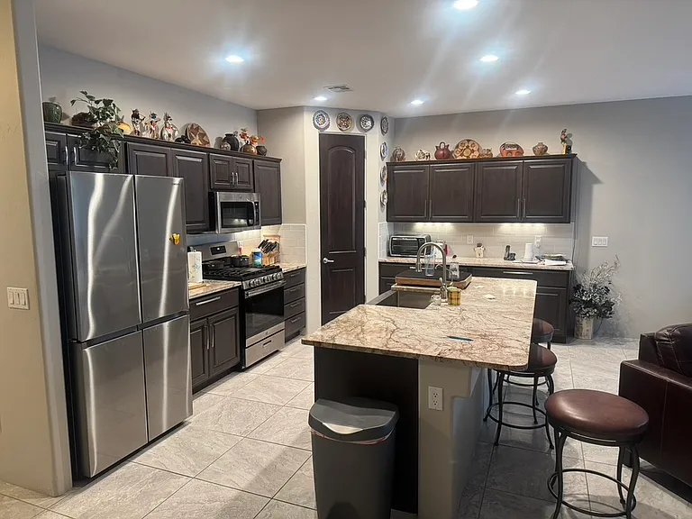 1803 E Alder Cir — Photo 9