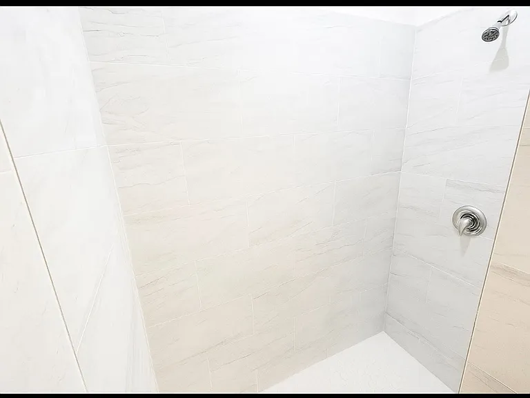 3603 NE 19th Ave — Photo 12