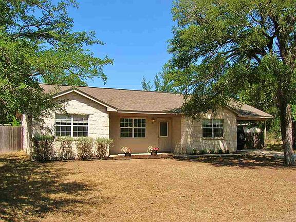 2nd image of 654 Pecan Ln