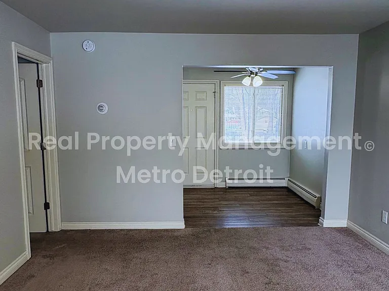 36241 Hathaway St — Photo 4