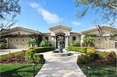 Spectacular Curb Appeal with the ideal Center Front Row Location