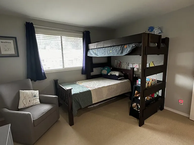 1040 Cedar Pl — Photo 9