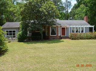 900 S Gordon Ave, Adel, GA 31620