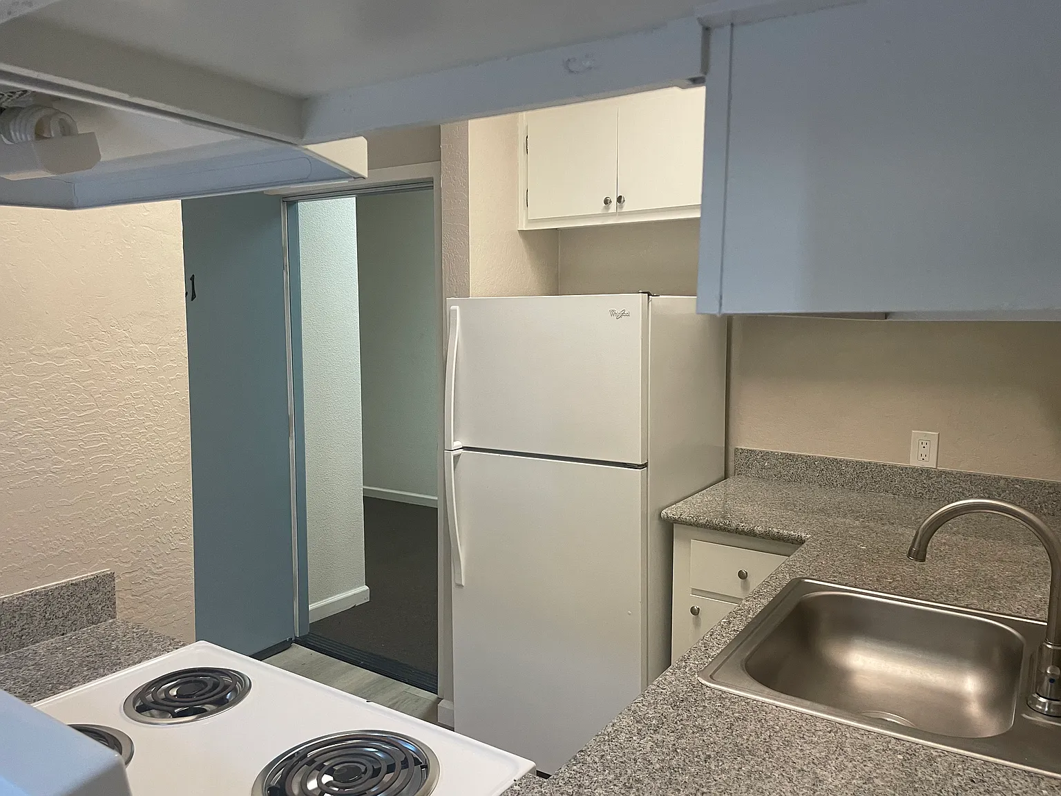 1 bed, 496 sqft, $1,150 — Photo 3