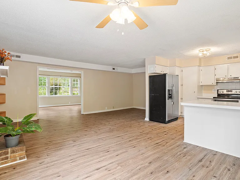 1801 Quail Ridge Rd — Photo 13