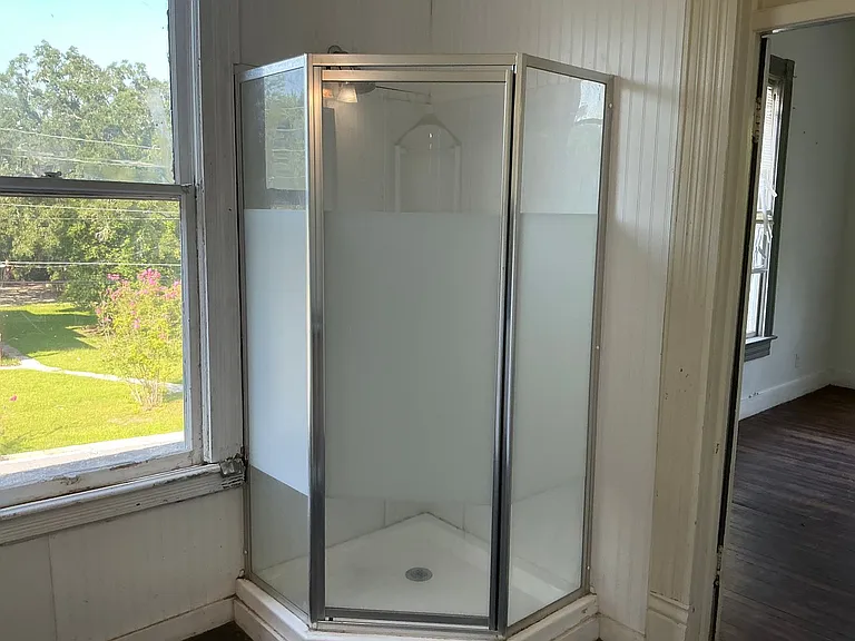 415 Dewey St #4 — Photo 9
