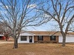 795 Dove Hill Ln, China Spring, TX 76633