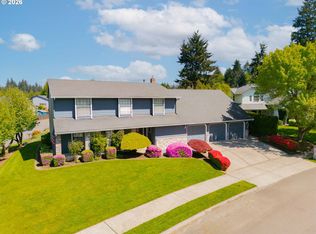 10933 NE Sherwood Dr, Vancouver, WA 98686
