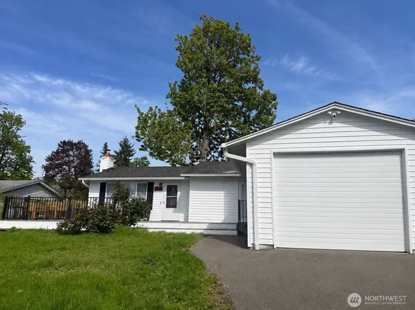27016 12th Avenue S, Des Moines, WA 98198