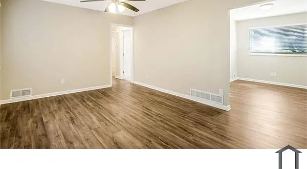 2840 Bonnybrook Dr SW — Photo 2
