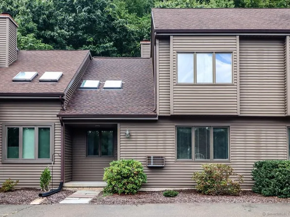34 Twin Oaks #34, New Milford, CT 06776