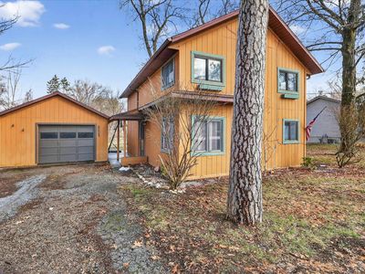 35268 51st Ave, Paw Paw, MI, 49079